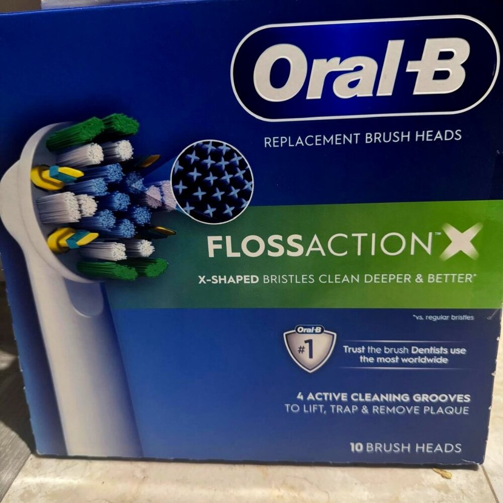 Oral-B Precision Clean Replacement Brush Heads - Pack of 10